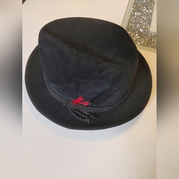 BILTMORE Hat - Picture 1 of 9